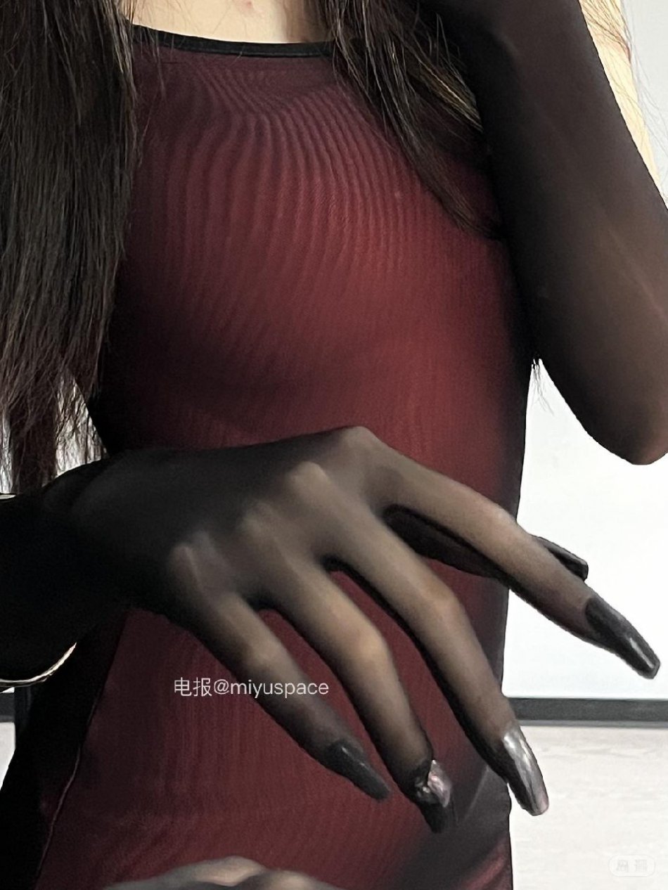 black- 2025-08-10 00:24:24 魅惑🌹