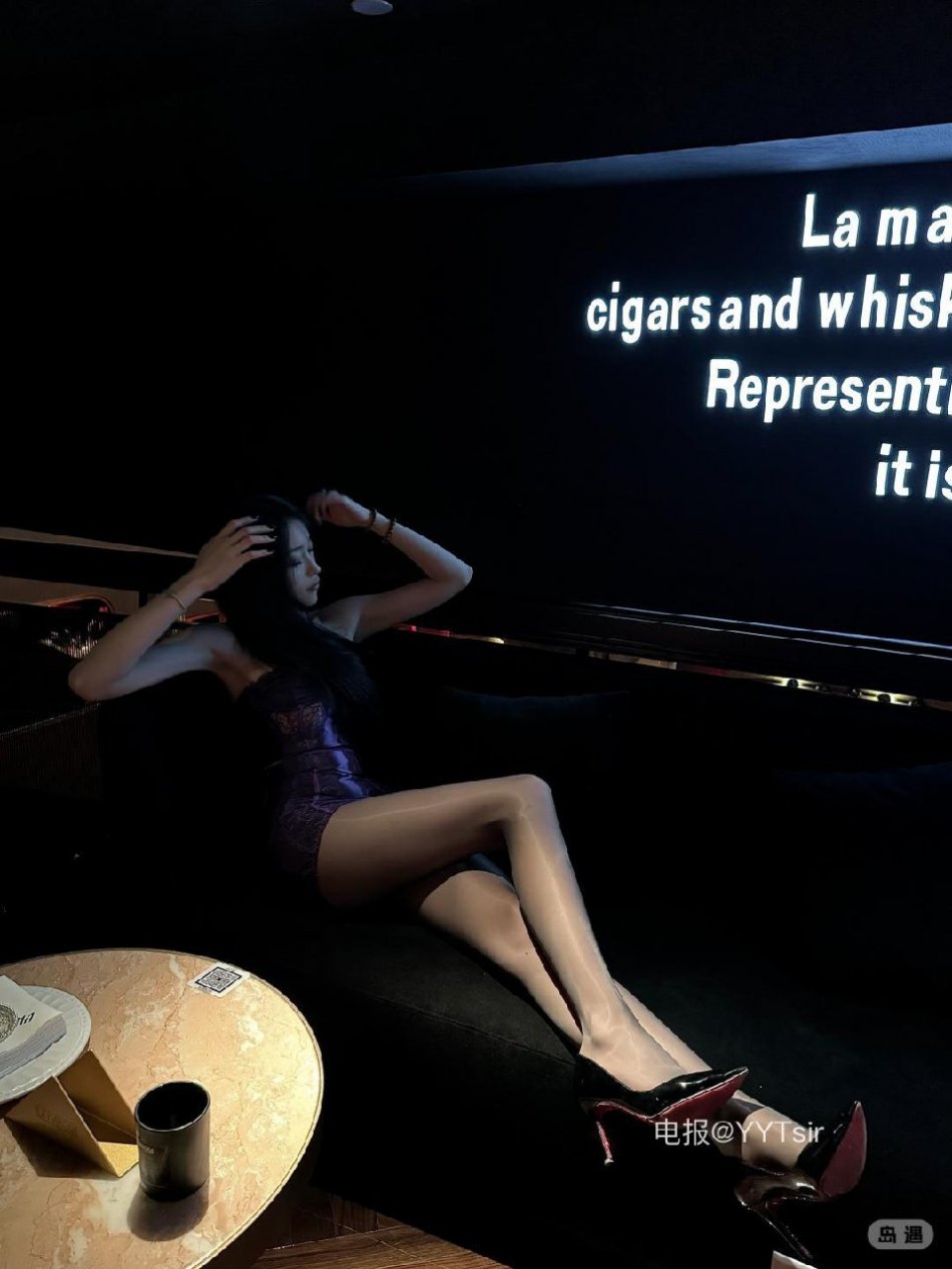 black- 2025-08-02 19:05:33 双丝