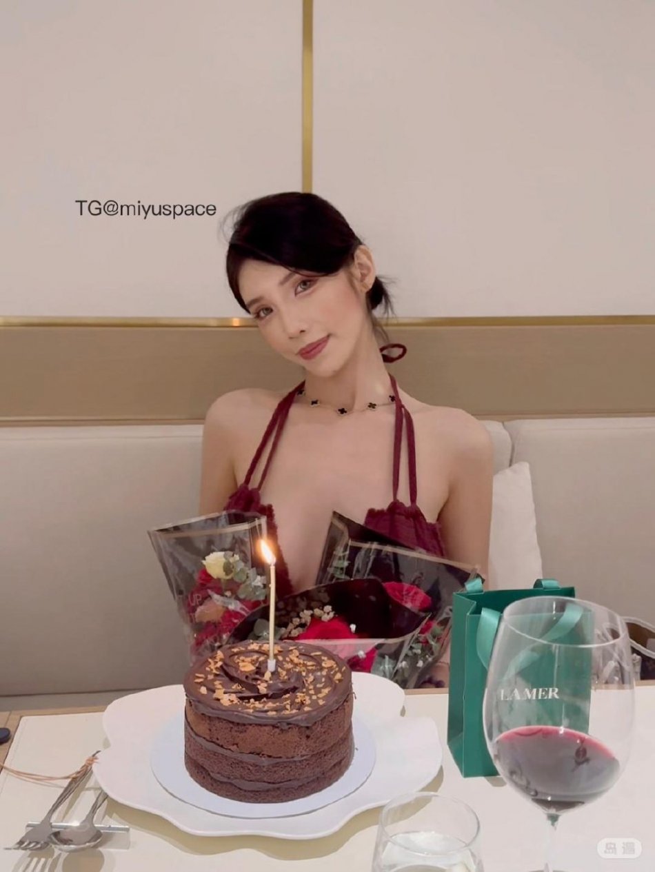 Bellaalleys 2025-08-08 22:52:08 想我了莓