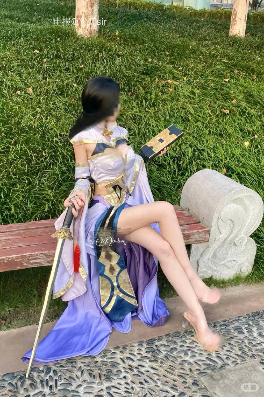 630930 2025-08-19 14:06:47 嘴好干 我的意思是宝宝亲亲^ω^