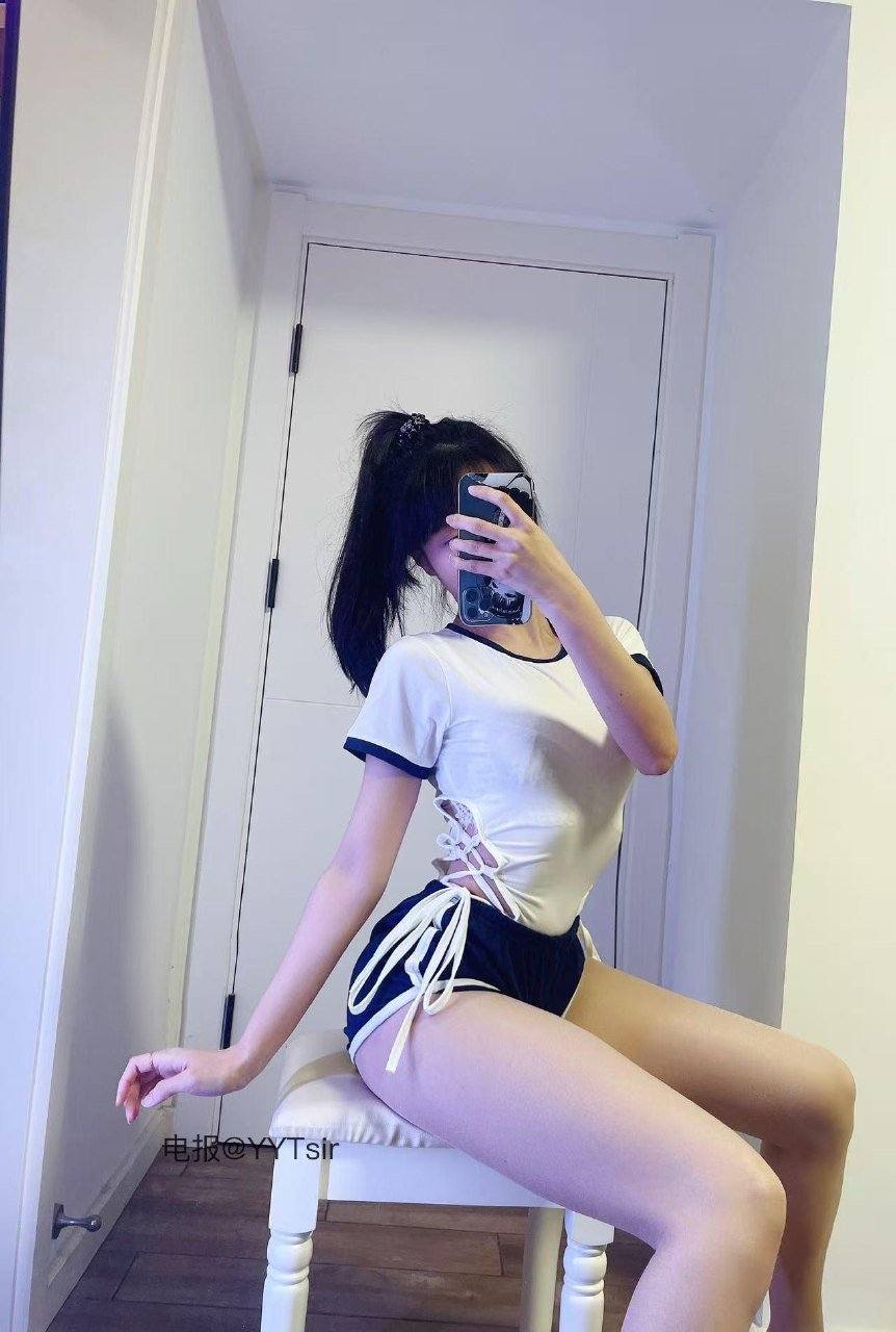 yummyki 2025-08-24 15:33:59 【付费贴】最新写真图集来袭