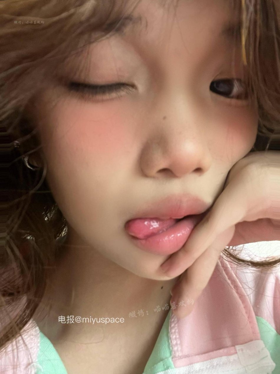 喵喵喜欢狗 2025-09-02 04:22:01 该怎么拿下你 麻袋还是甜言蜜语 第1张