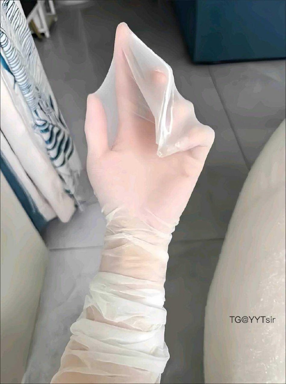 差点兔了 2025-09-01 22:52:54 外面7度,姐的怀里37度,你没得选,老弟 都快兔了差点兔了 第1张