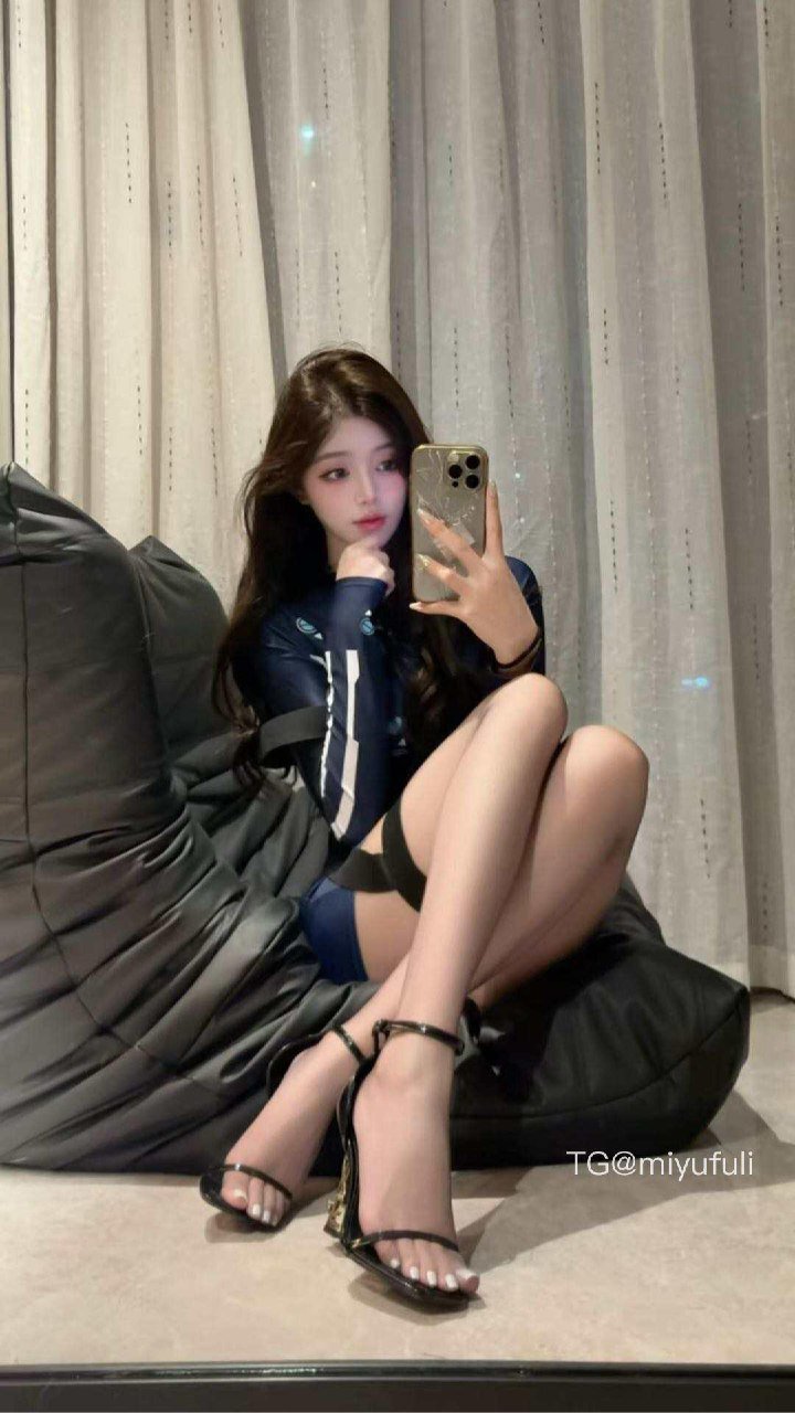 兔妮妮 2025-09-09 16:12:05 爱情经不起等待,叫我宝贝就现在😋26p 第24张