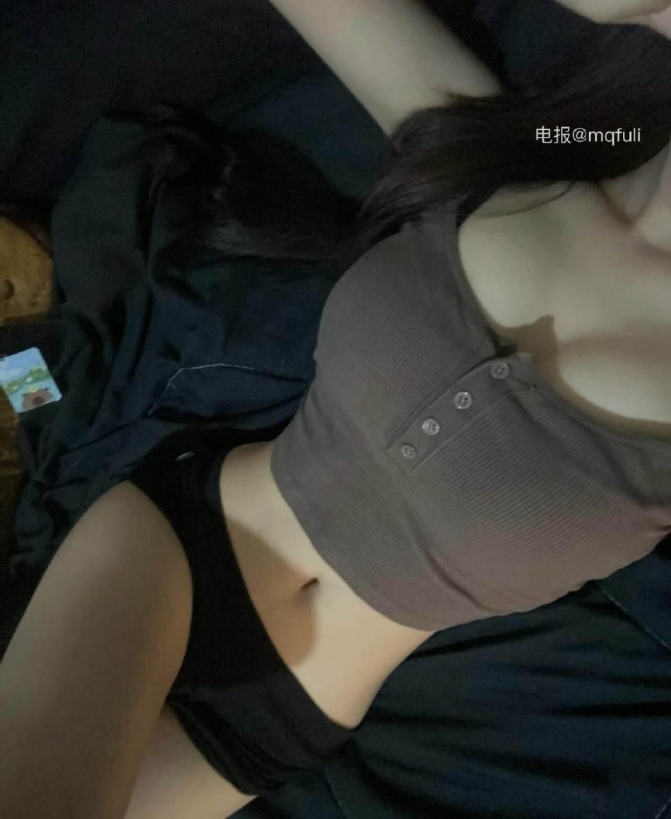 你的喵喵 2025-09-15 04:35:57 好久没回爸妈家睡了 熟悉的床真香 第2张
