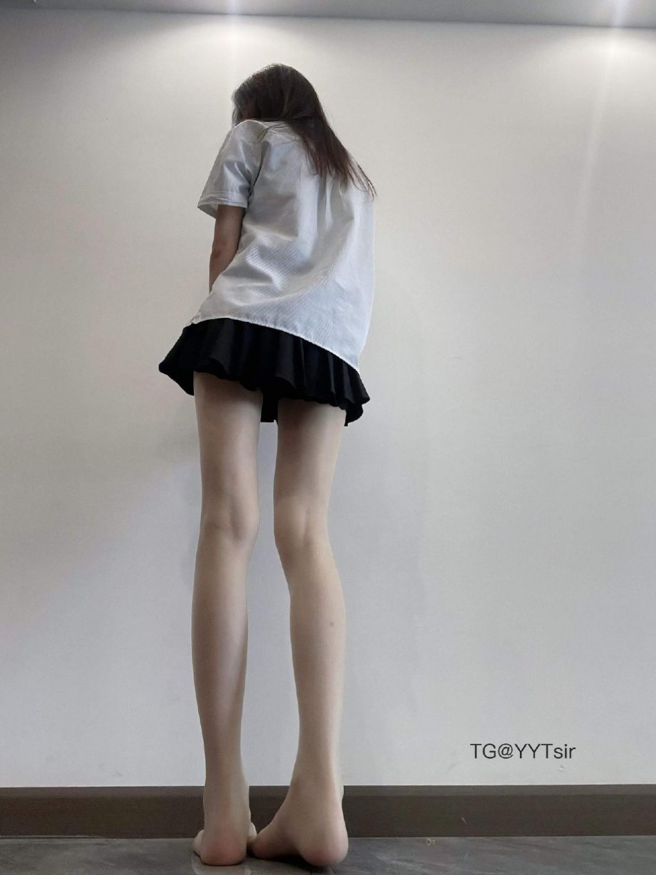 粉红小香猪 2025-09-17 14:43:17 拍了好看的照片给宝宝们看👀 第2张