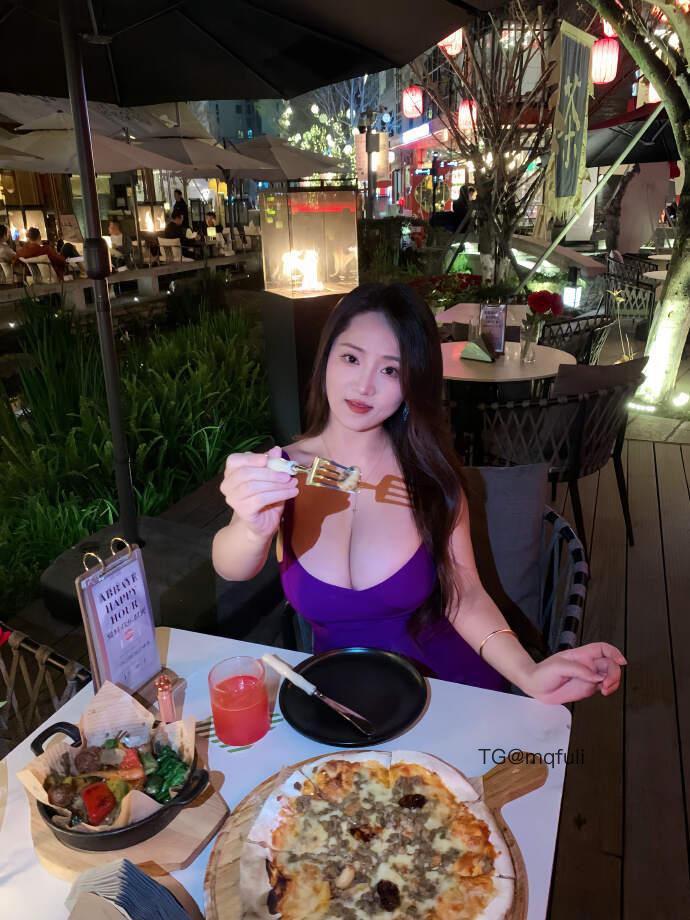 成都朵朵 2025-09-19 18:27:36 你拿不下我？