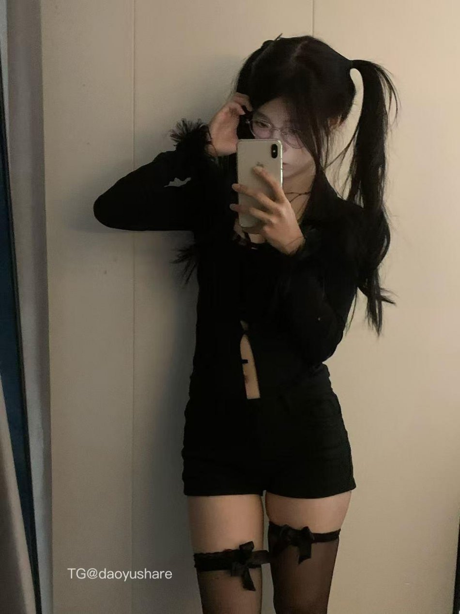 小熊大王 2025-09-20 22:19:53 永远太远了 明天陪我吃饭吧 第2张