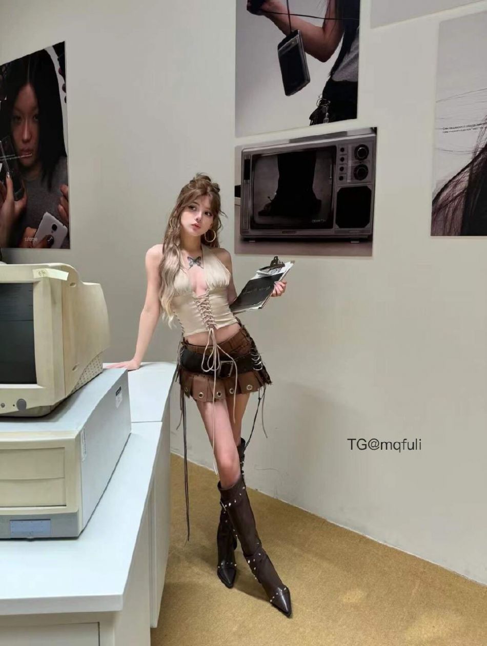 六六狮 2025-09-25 18:30:11 重生之我是魅魔