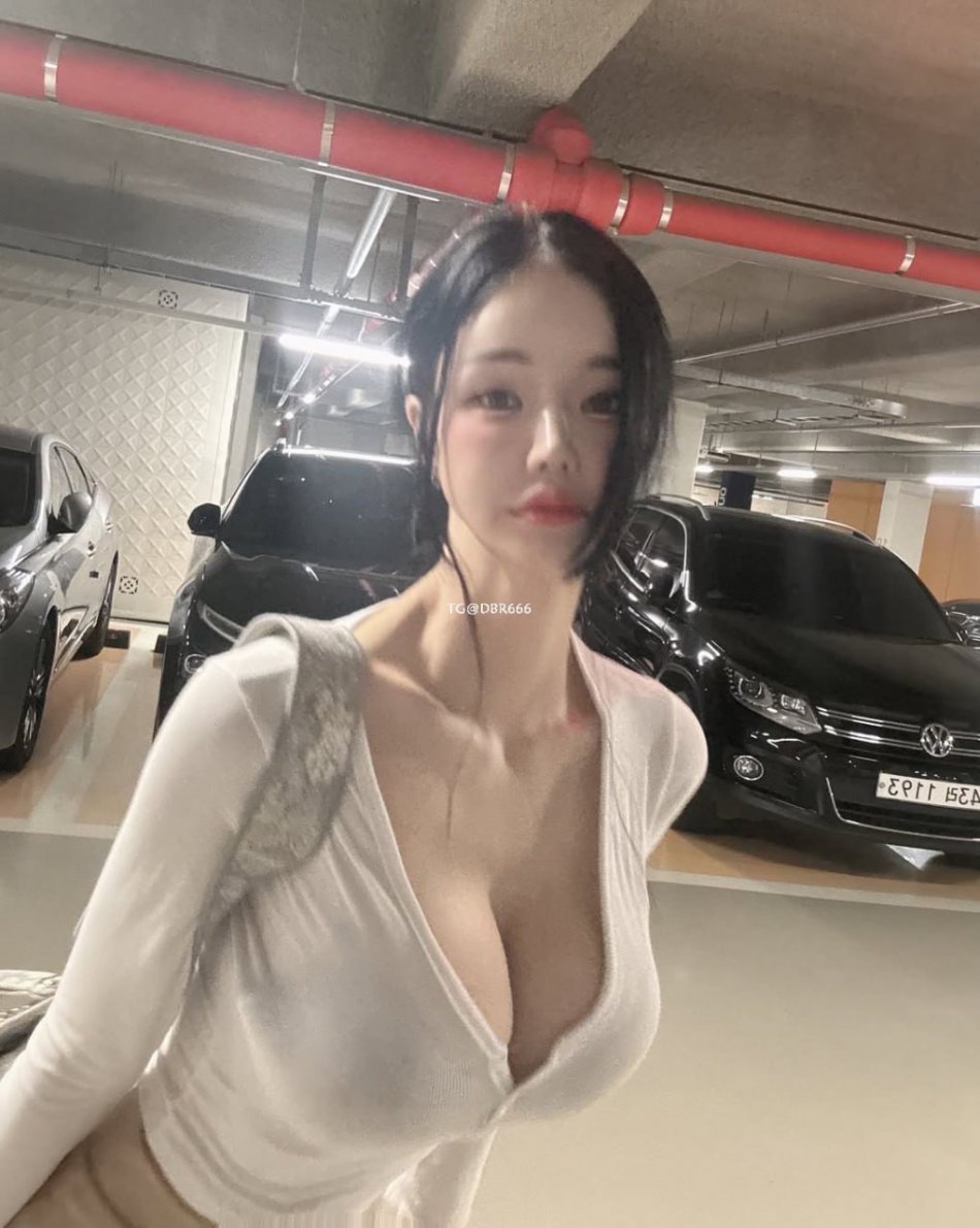 彤彤宝贝 2025-09-30 19:01:50 照片资源合集 145p 第122张