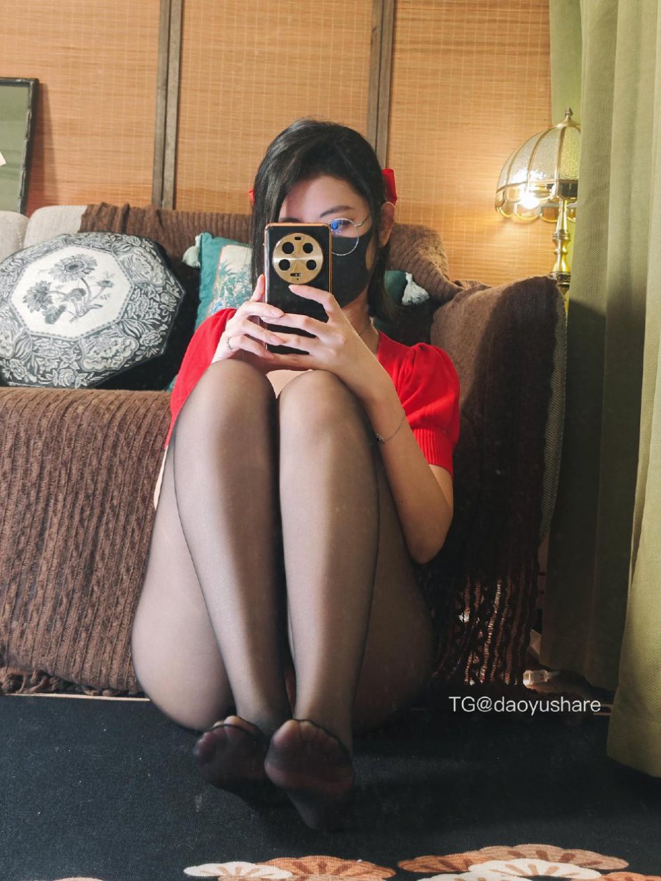 Naimi奶咪 2025-09-26 15:09:50 可是你今天怎么回事,又忘记说爱我了吗 第10张