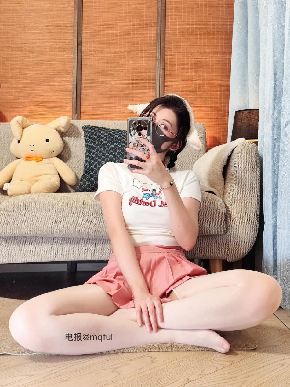 Naimi奶咪 2025-09-26 16:09:38 不要和我吵架 否则我容易一嘴巴子亲上去