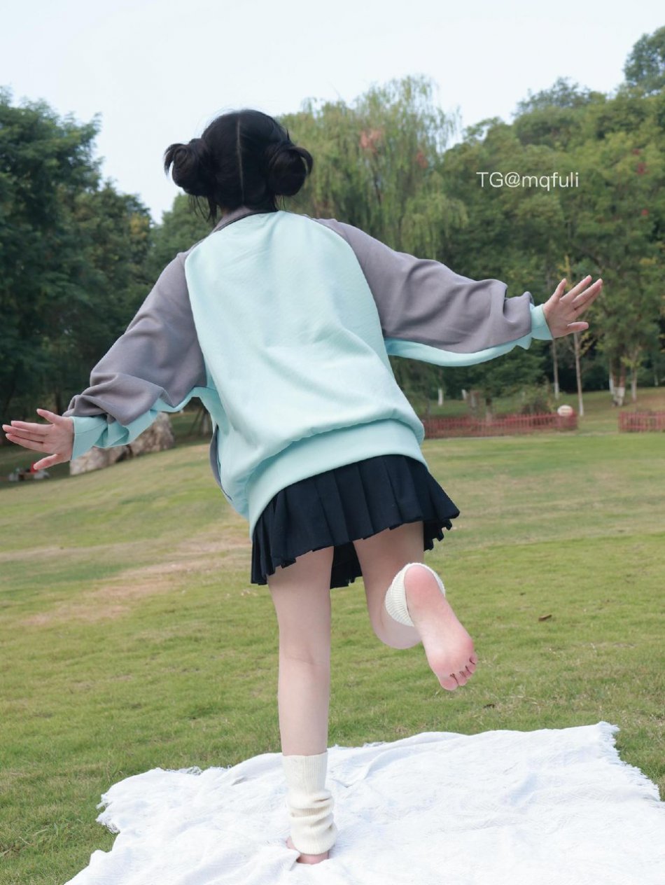 小兮有点宅 2025-09-28 00:58:35 别难过了 把她头像发我 我换上陪你聊会儿 第4张