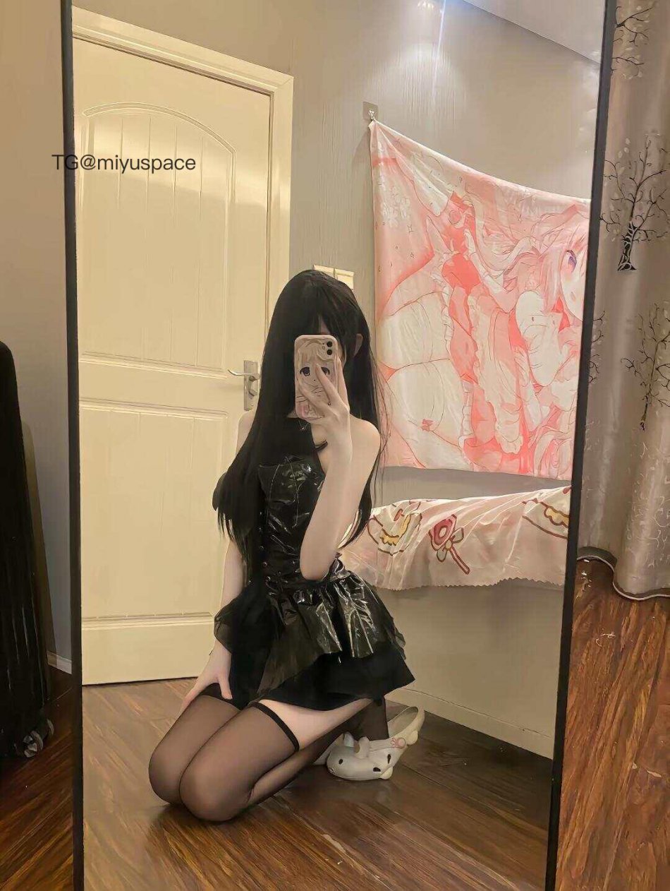 把男人夹到哭 2025-09-24 23:10:03 想我了就打给我