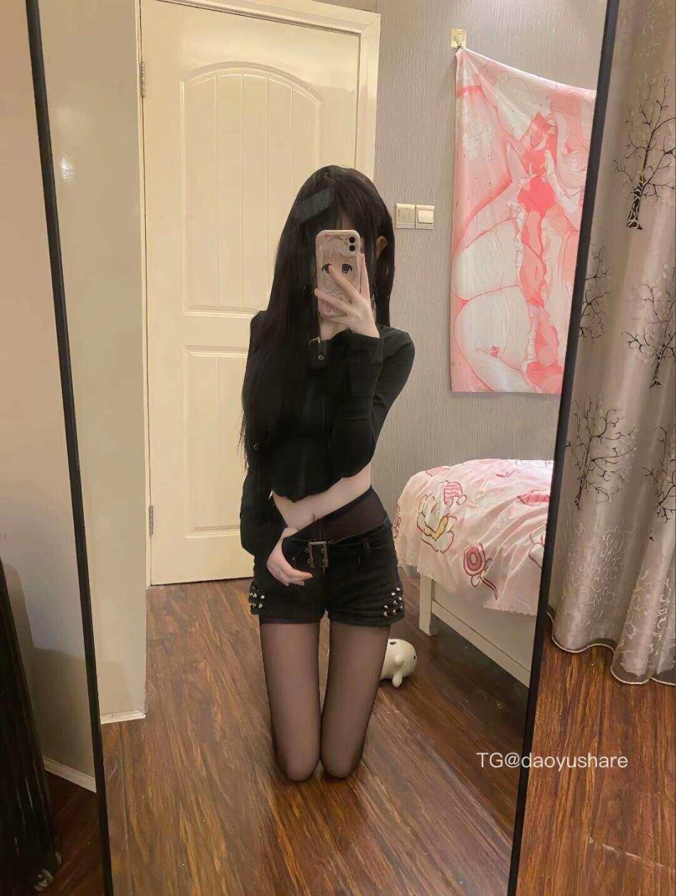 把男人夹到哭 2025-09-24 23:10:03 想我了就打给我