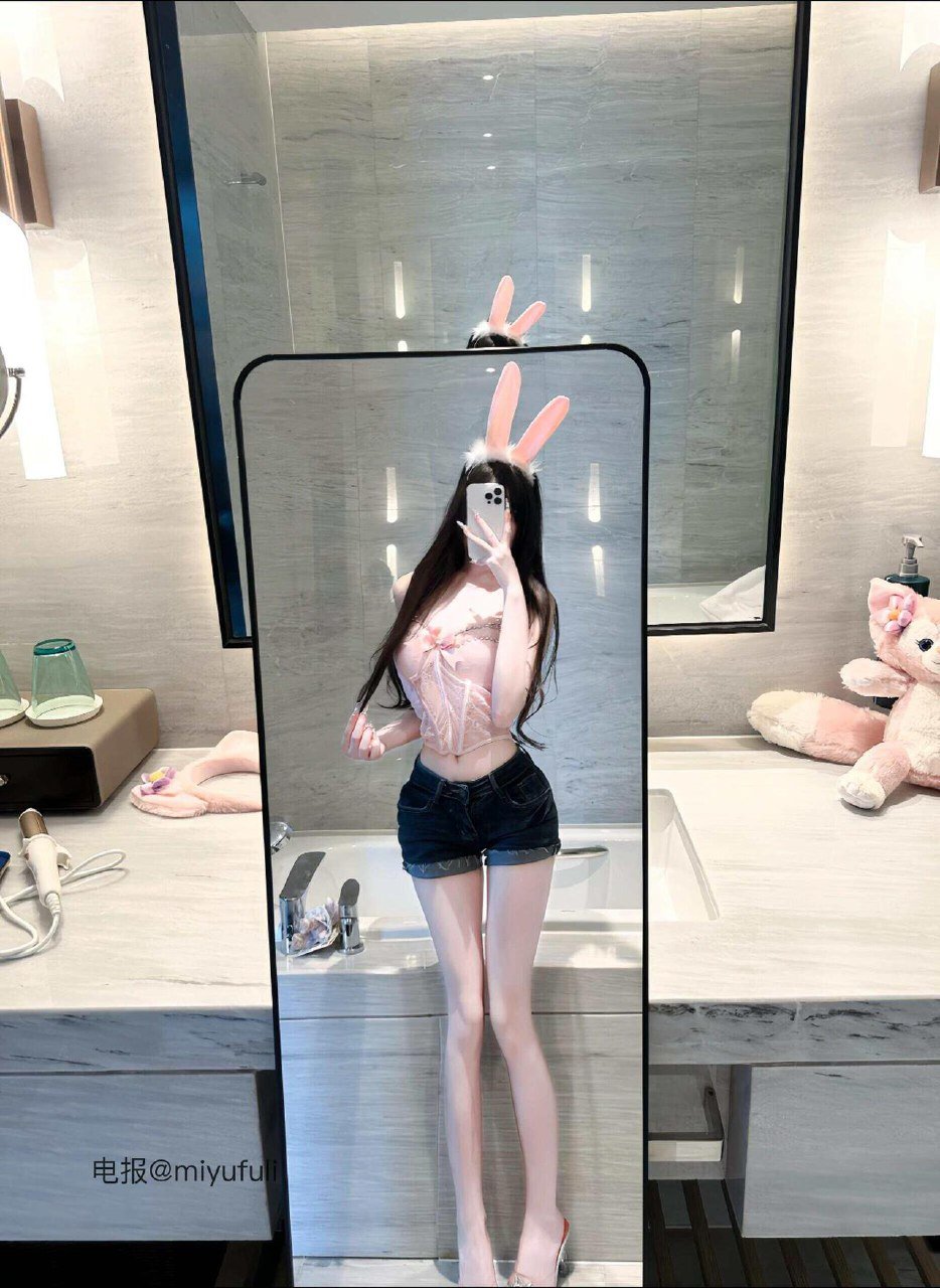 alice琪宝 2025-09-03 19:40:27 照片35p 第3张