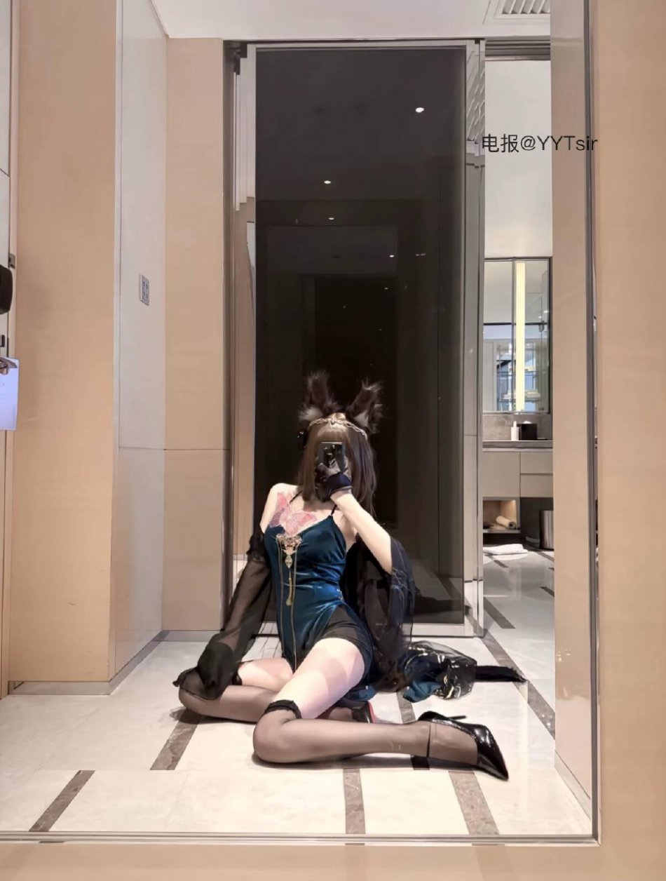 是桃桃呀🍑 2025-09-16 00:11:56 拜托，不要对小狗冷冰冰啦