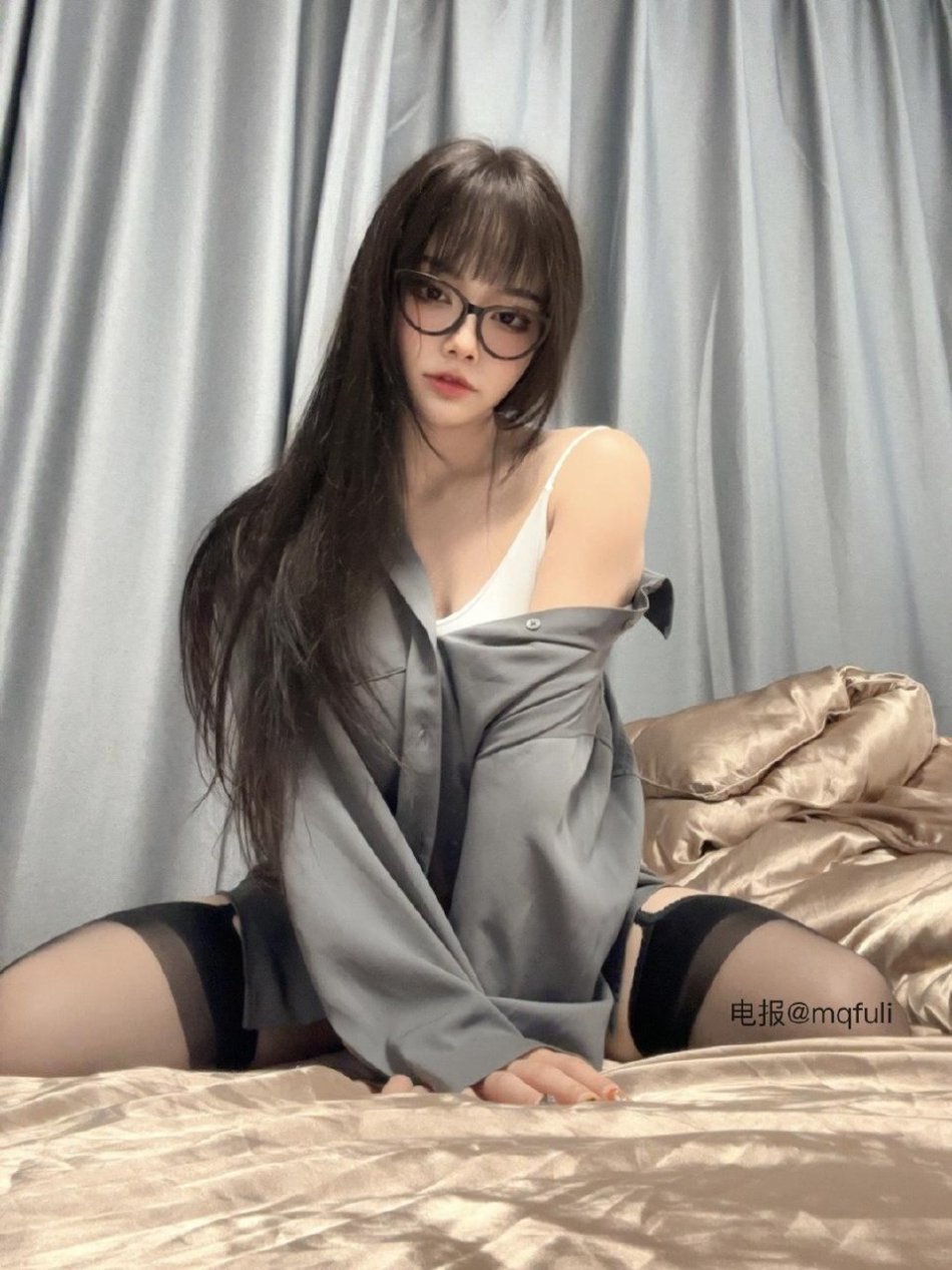 吉吉怪怪 2025-09-12 00:00:45 【付费贴】职业OL装