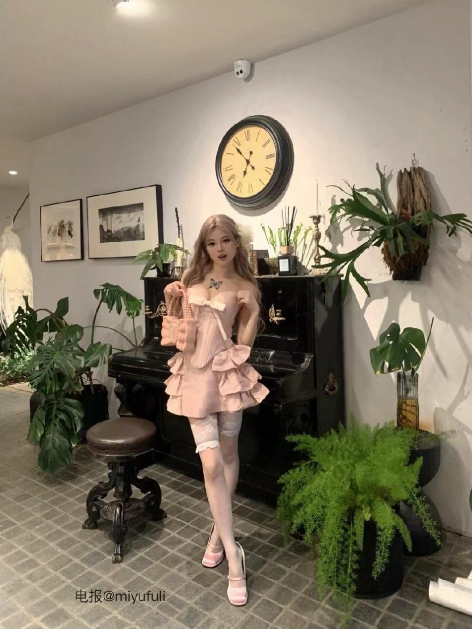 六六狮 2025-09-25 18:27:30 若隐若现才是绝杀