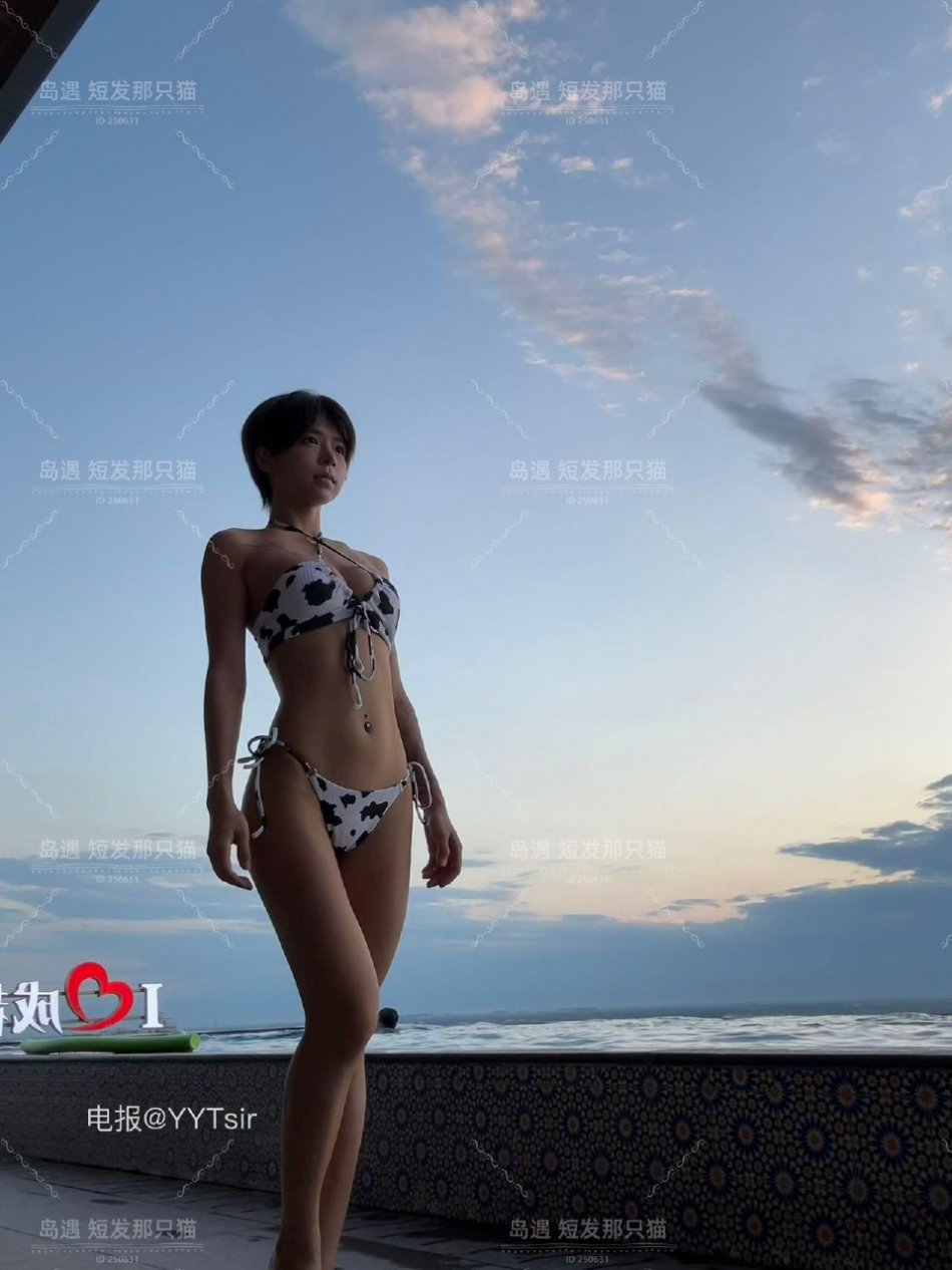 短发那只猫 2025-09-28 15:28:30 这个视角能拿捏🤏住你吗