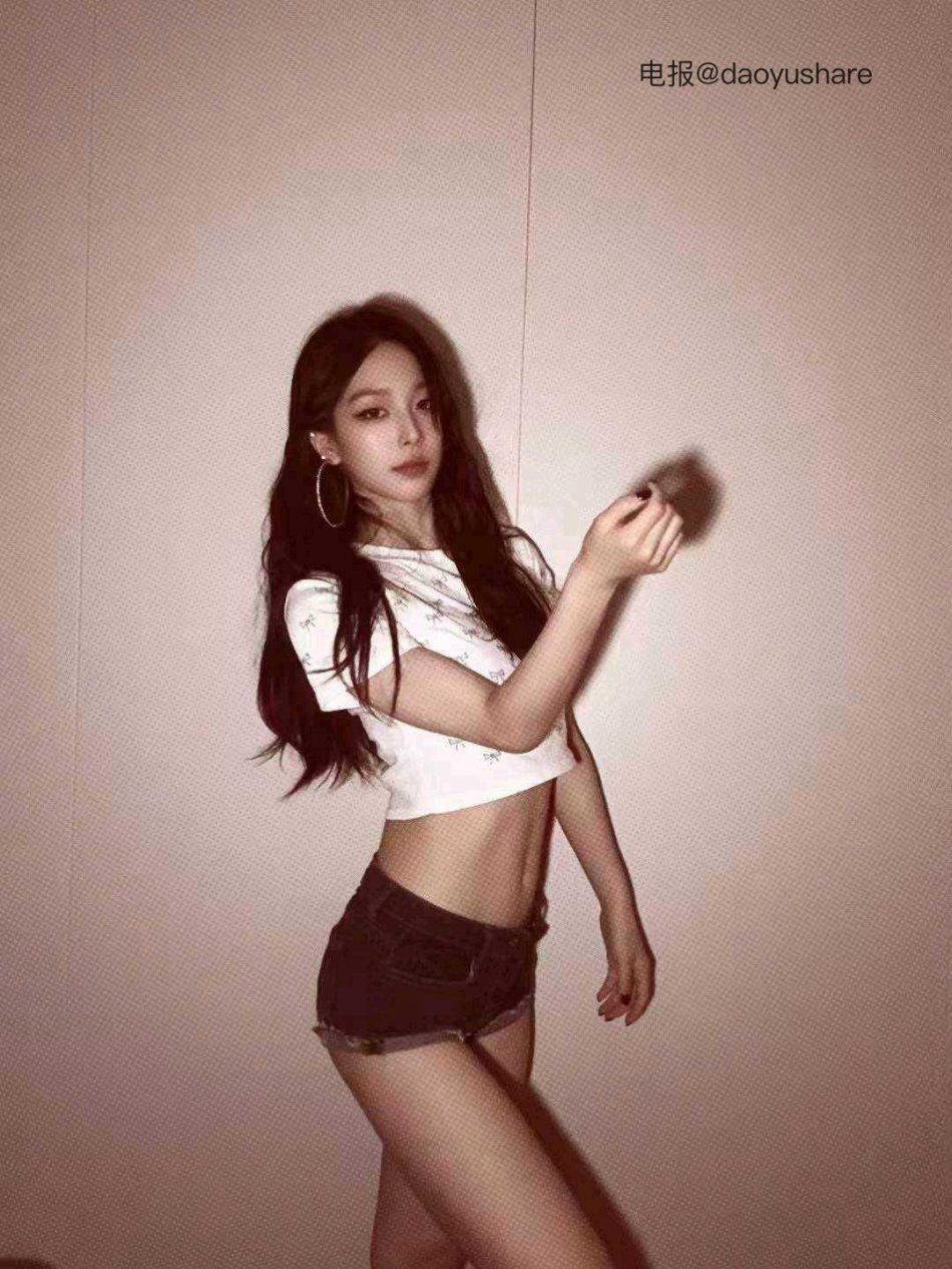 里不理 2025-10-03 12:32:02 此刻