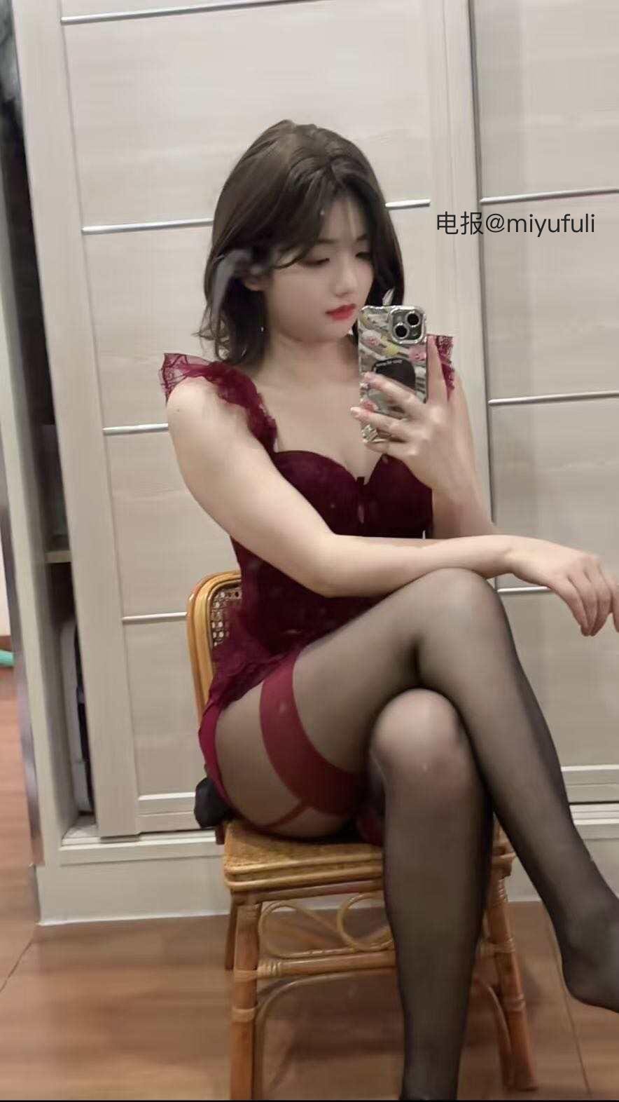 九斤明哥 2025-10-04 18:15:19 对视吧 眼睛很难说谎 32p 第10张
