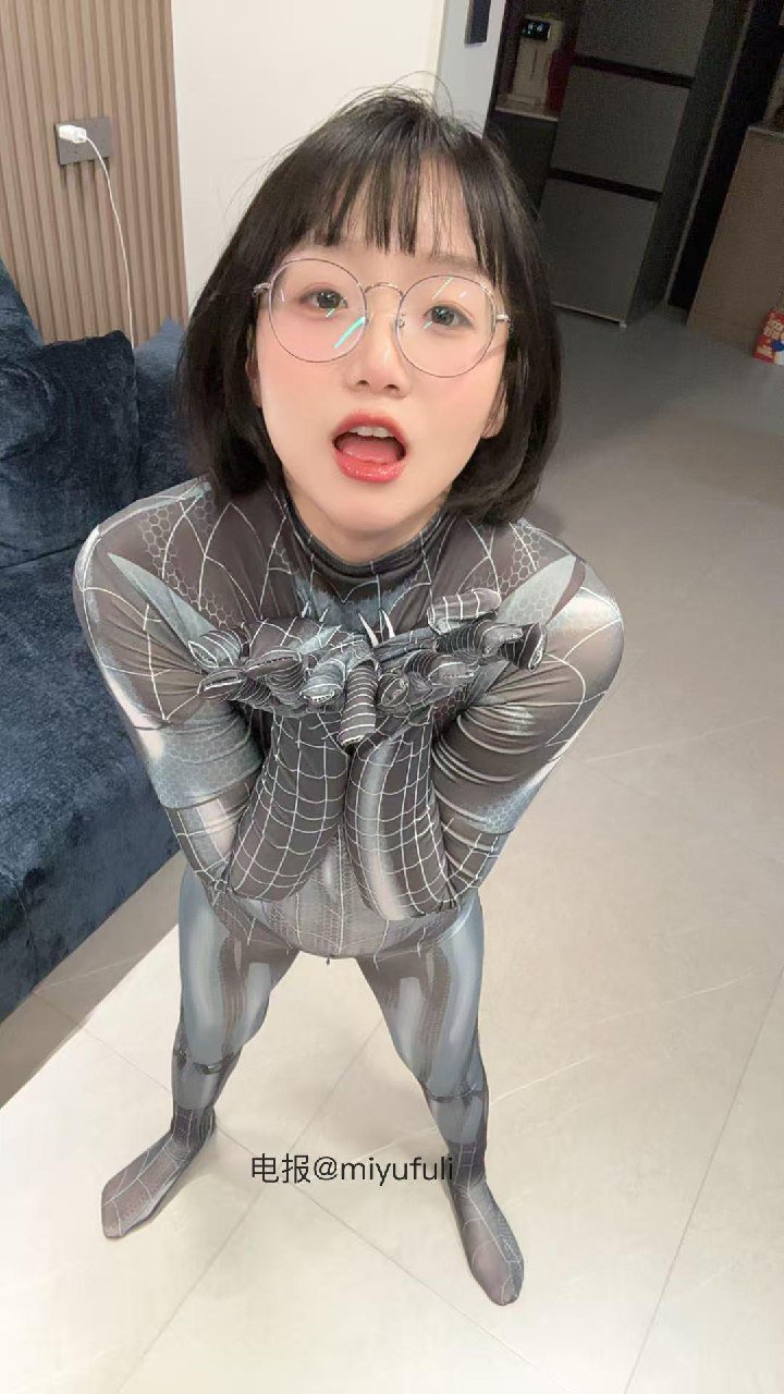 王胜利 2025-10-11 00:55:37 这套写真能不能拿下你们