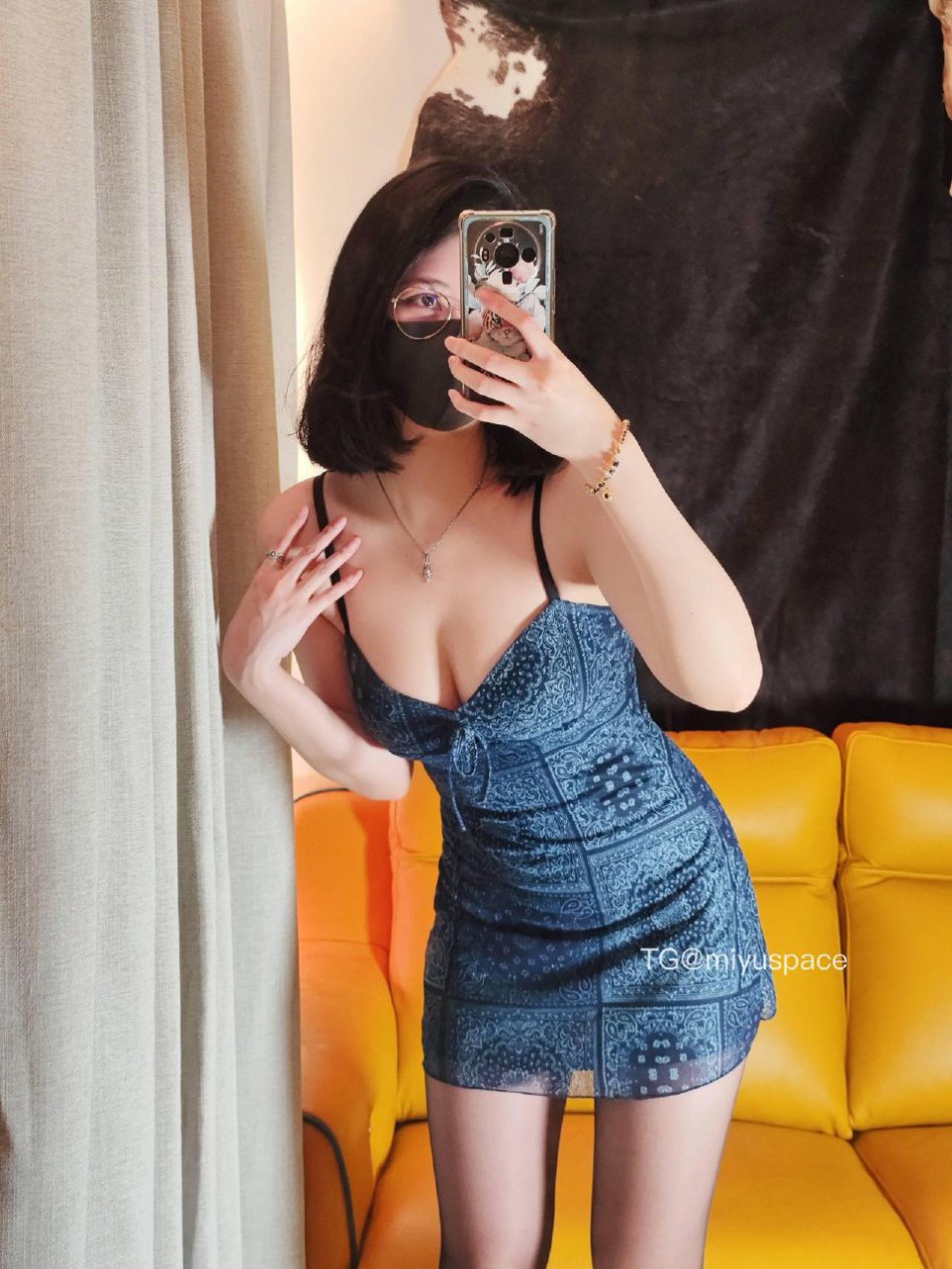 Naimi奶咪 2025-10-11 16:56:28 应该好好休息了,还有几张马上发 第9张