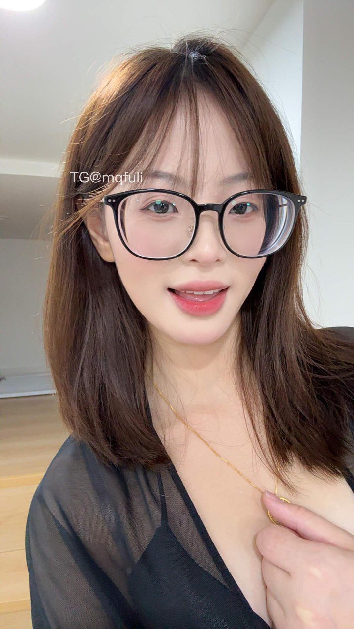 不是小今 2025-10-15 21:14:26 怎么还是喜欢这一套衣服呀 第6张