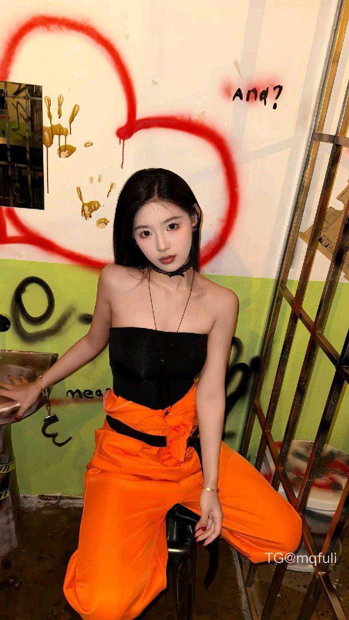 草莓熊啵啵 2025-10-19 20:14:38 想我了吗