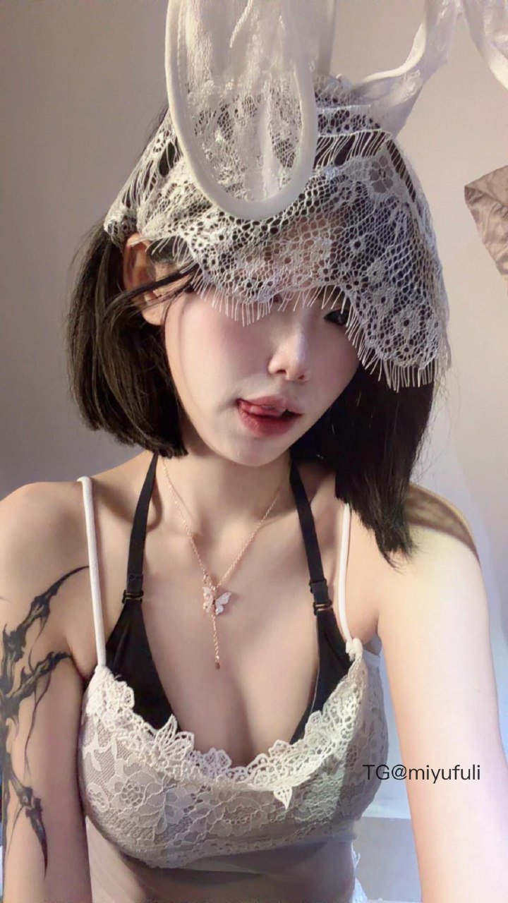 小哭包不哭 2025-10-28 10:08:14 【付费贴】哭包最新居家 第2张