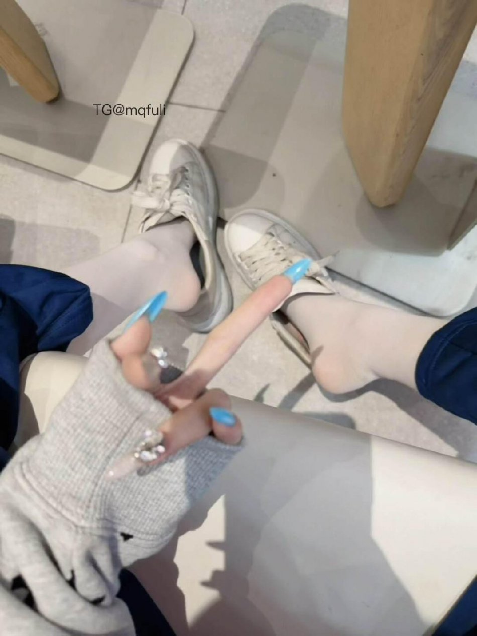 嘉嘉今天要早睡 2025-10-28 12:56:40 裤里丝喜欢吗 第4张