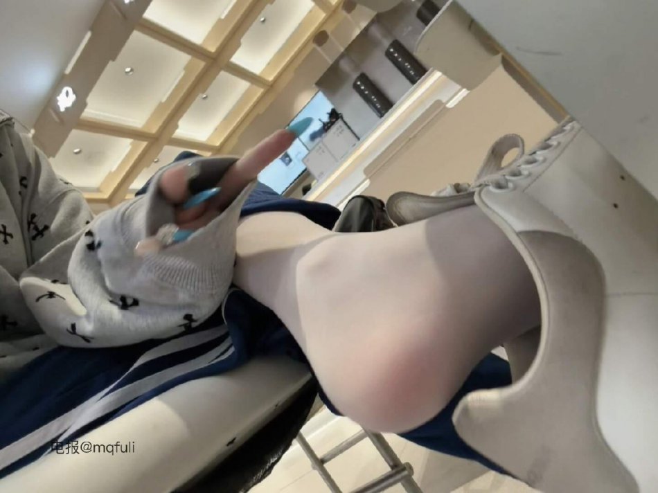 嘉嘉今天要早睡 2025-10-28 12:56:40 裤里丝喜欢吗 第2张