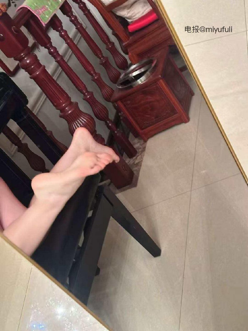 小迟点点 2025-10-14 16:45:33 别光忙着工作 也要忙着想我 第6张