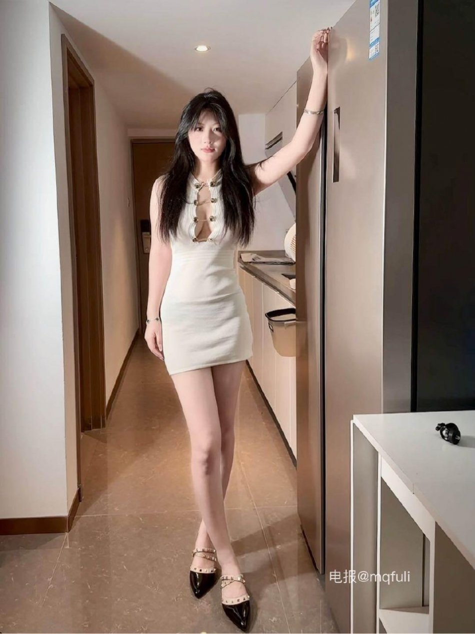 小妮酱紫 2025-10-14 19:54:11 站着还是跪着 宝宝们喜欢哪一款呀