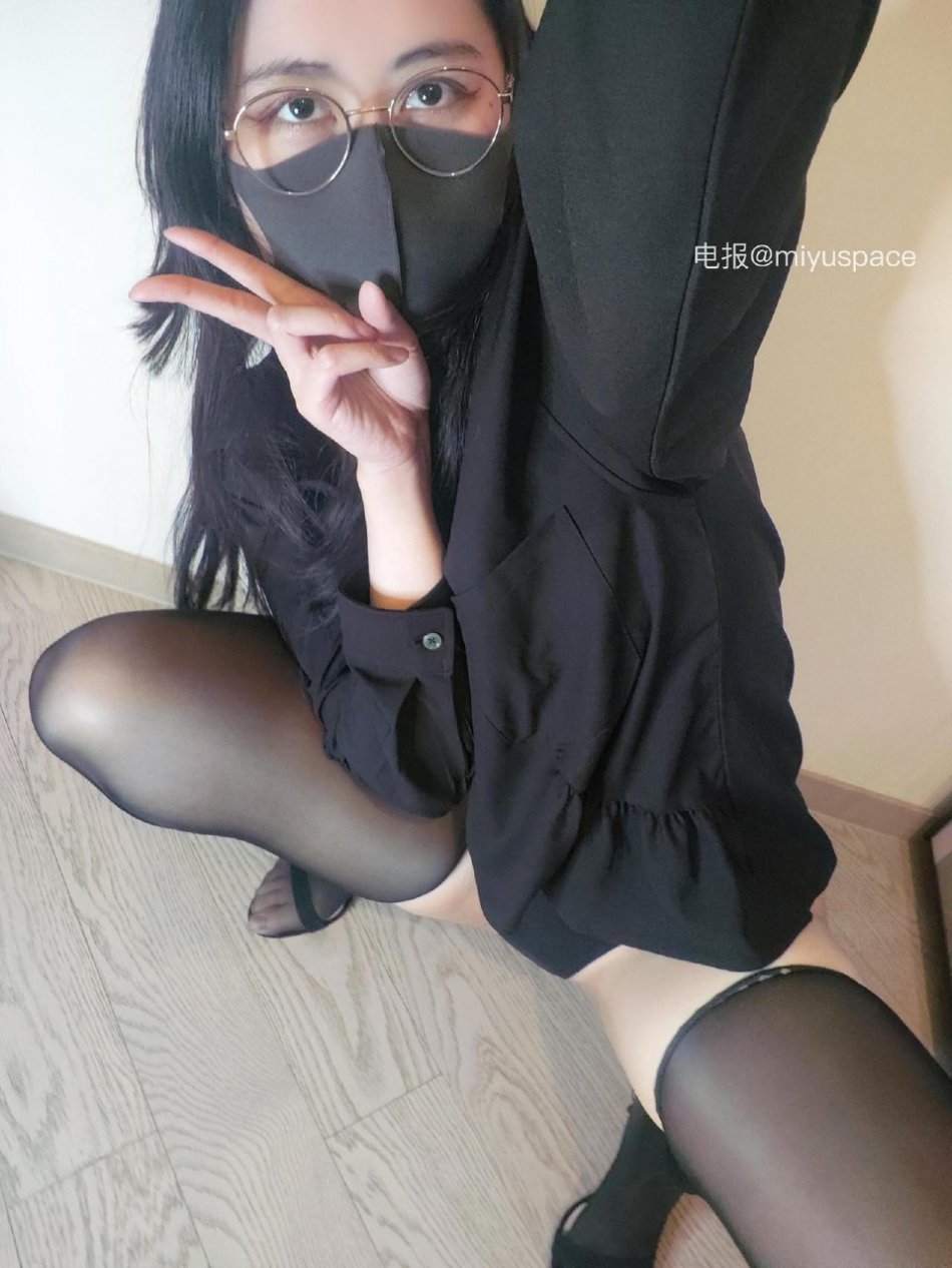 Naimi奶咪 2025-10-22 23:36:13 【嘉宾帖】超清写真