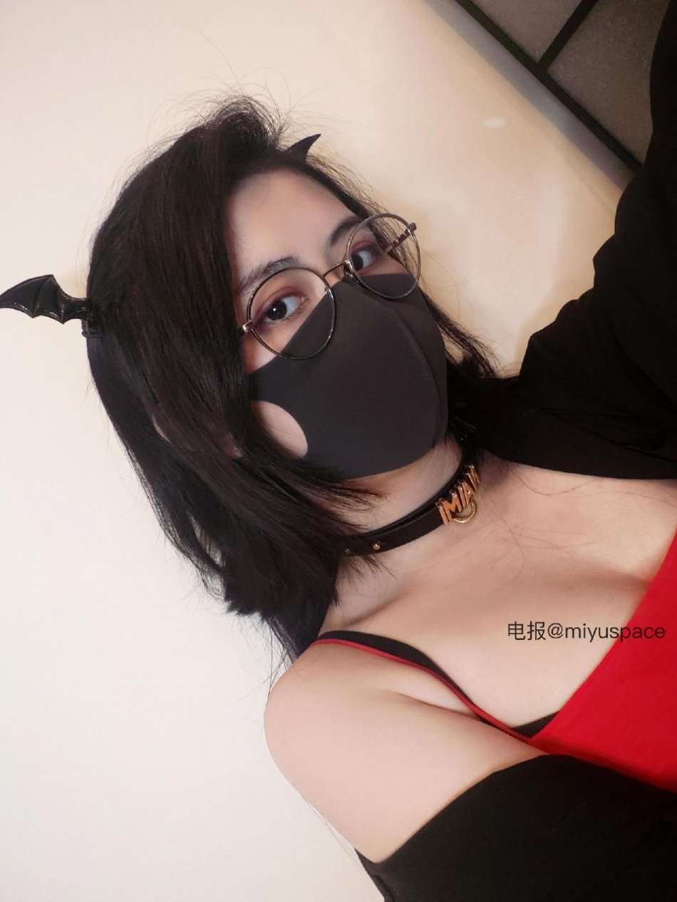 Naimi奶咪 2025-10-22 23:36:13 【嘉宾帖】超清写真