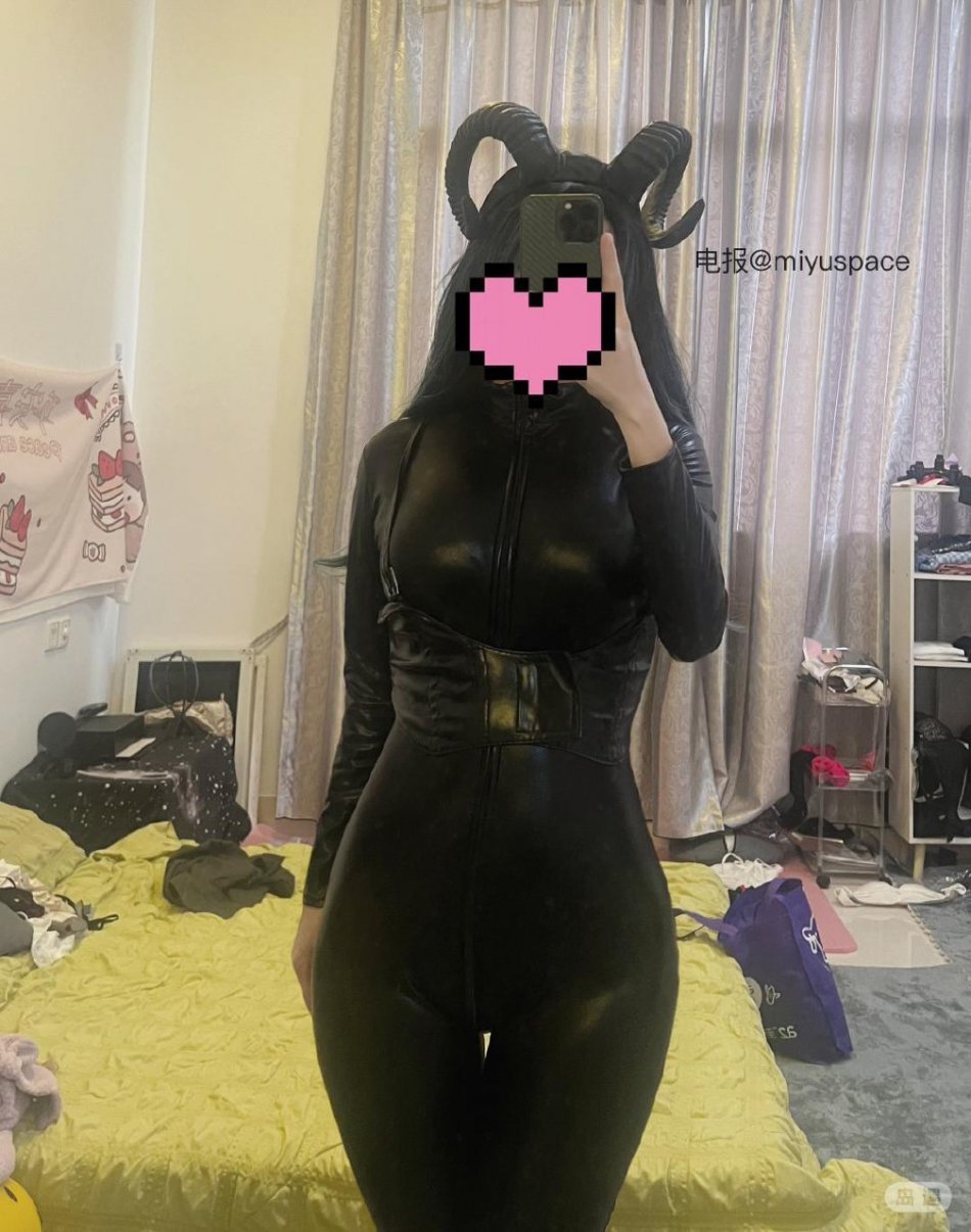 三太姨哦1 2025-10-15 15:32:46 迷人是一种天赋