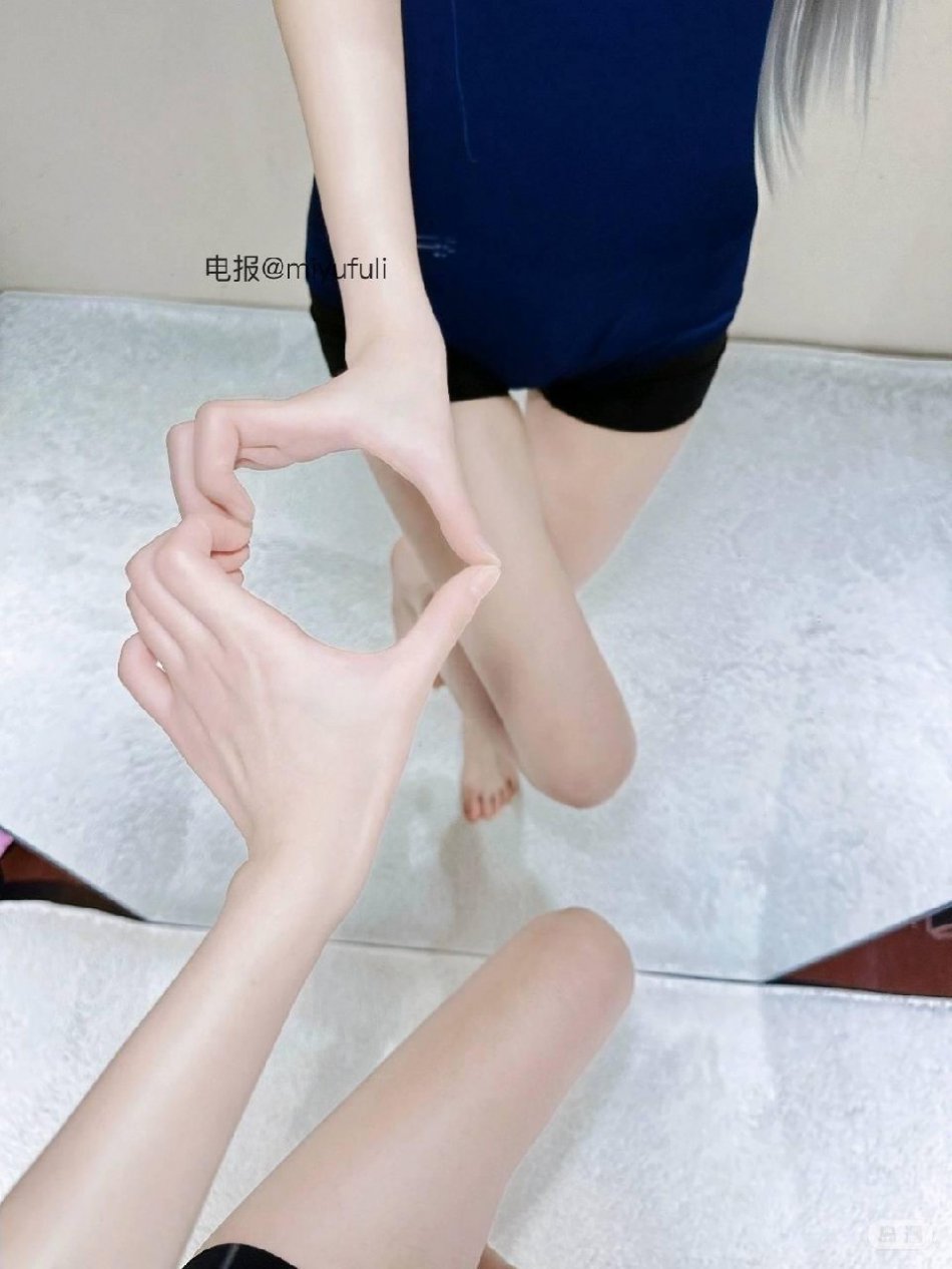 布丁Mama 2025-10-22 22:15:23 喜欢巧克力皮还是白皮～