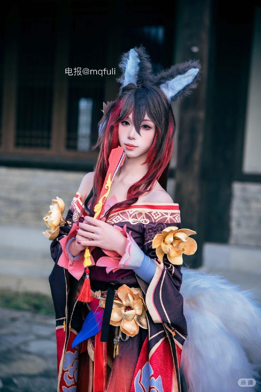 将镜 2025-10-15 11:23:21 跟我就发誓 跟她就发钱是吧🤫