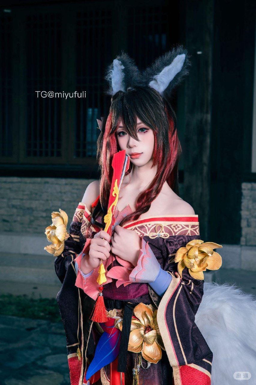 将镜 2025-10-15 11:23:21 跟我就发誓 跟她就发钱是吧🤫