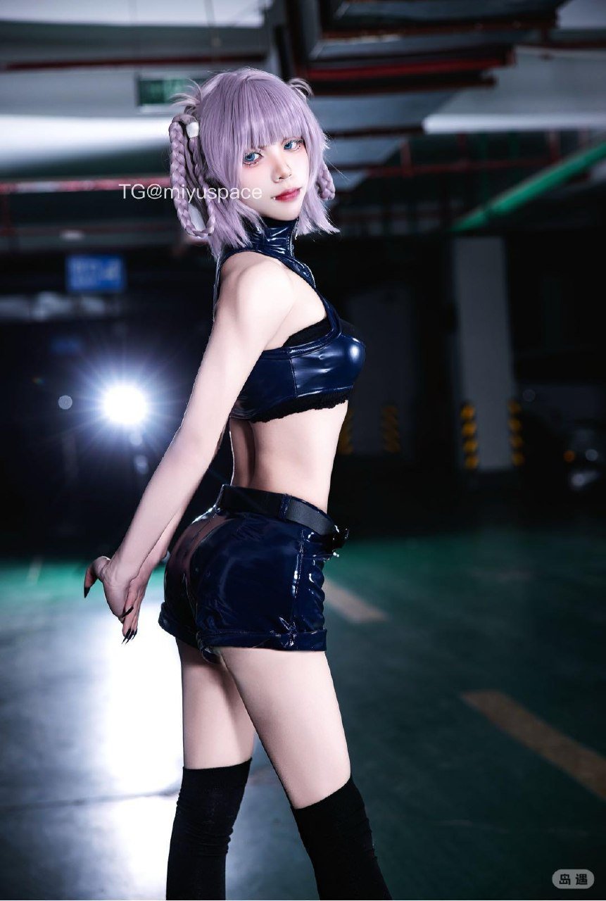 将镜 2025-10-15 11:23:21 跟我就发誓 跟她就发钱是吧🤫