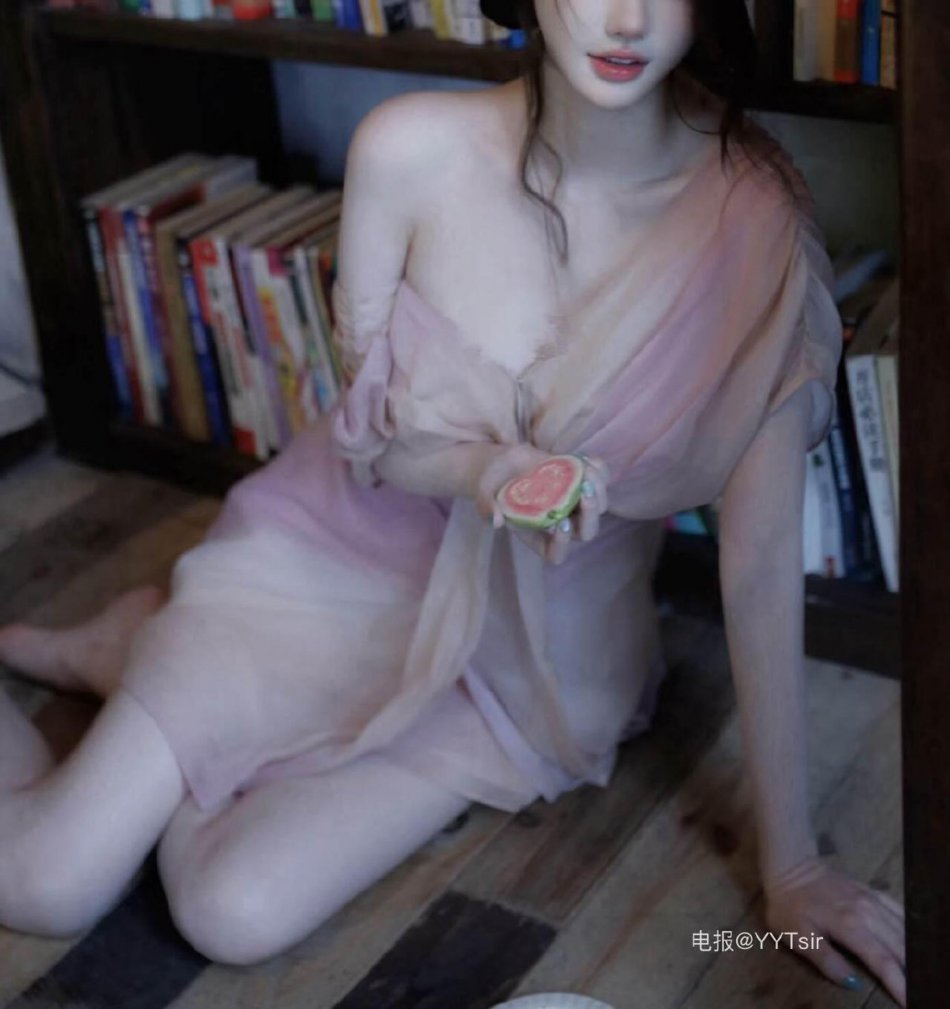 午夜桃香 2025-11-07 20:38:36 黑色也很野呢 第4张