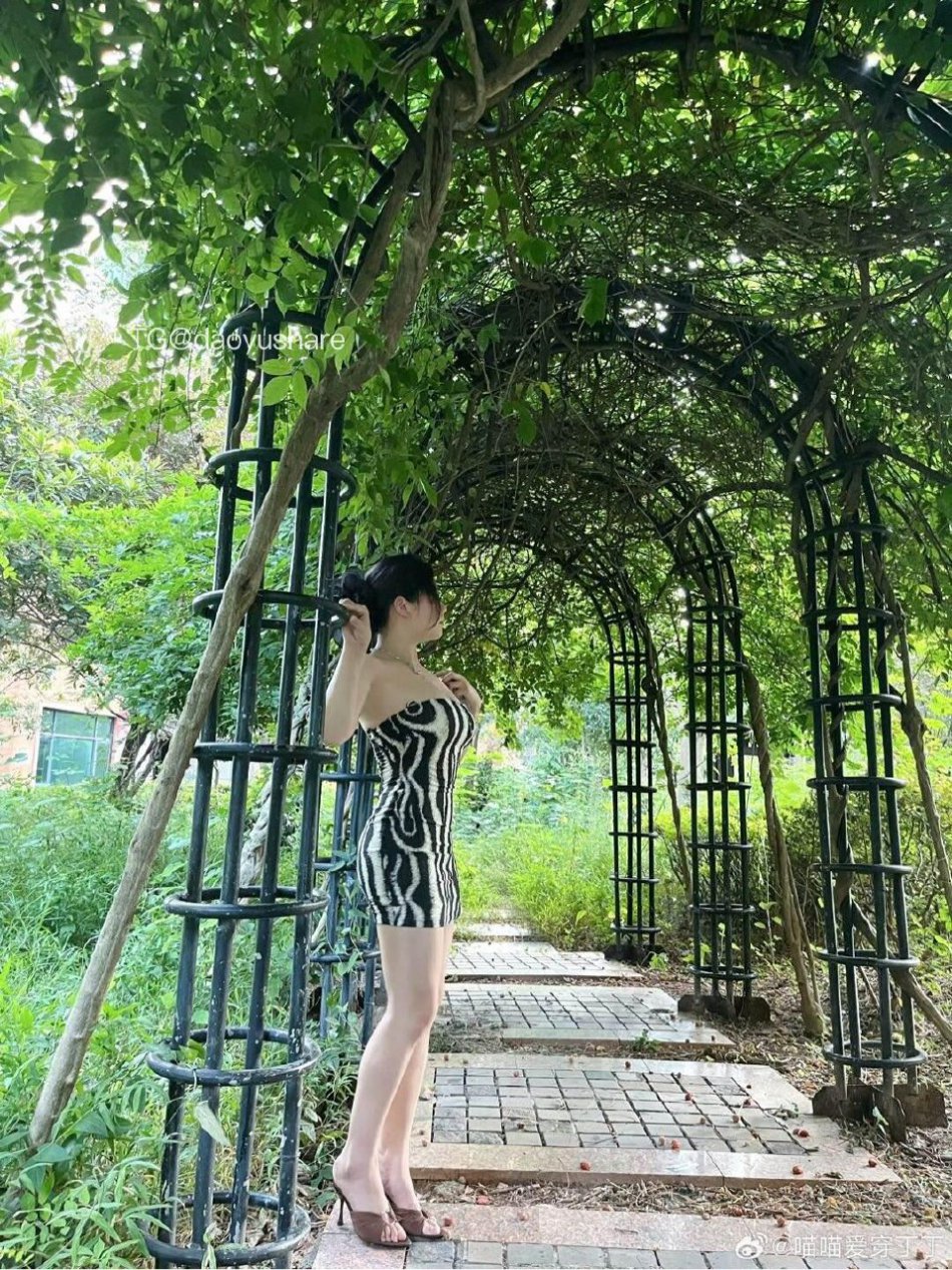 喵喵老师 2025-11-10 13:40:39 算弥补了夏天没去海边穿比基尼的遗憾 第8张