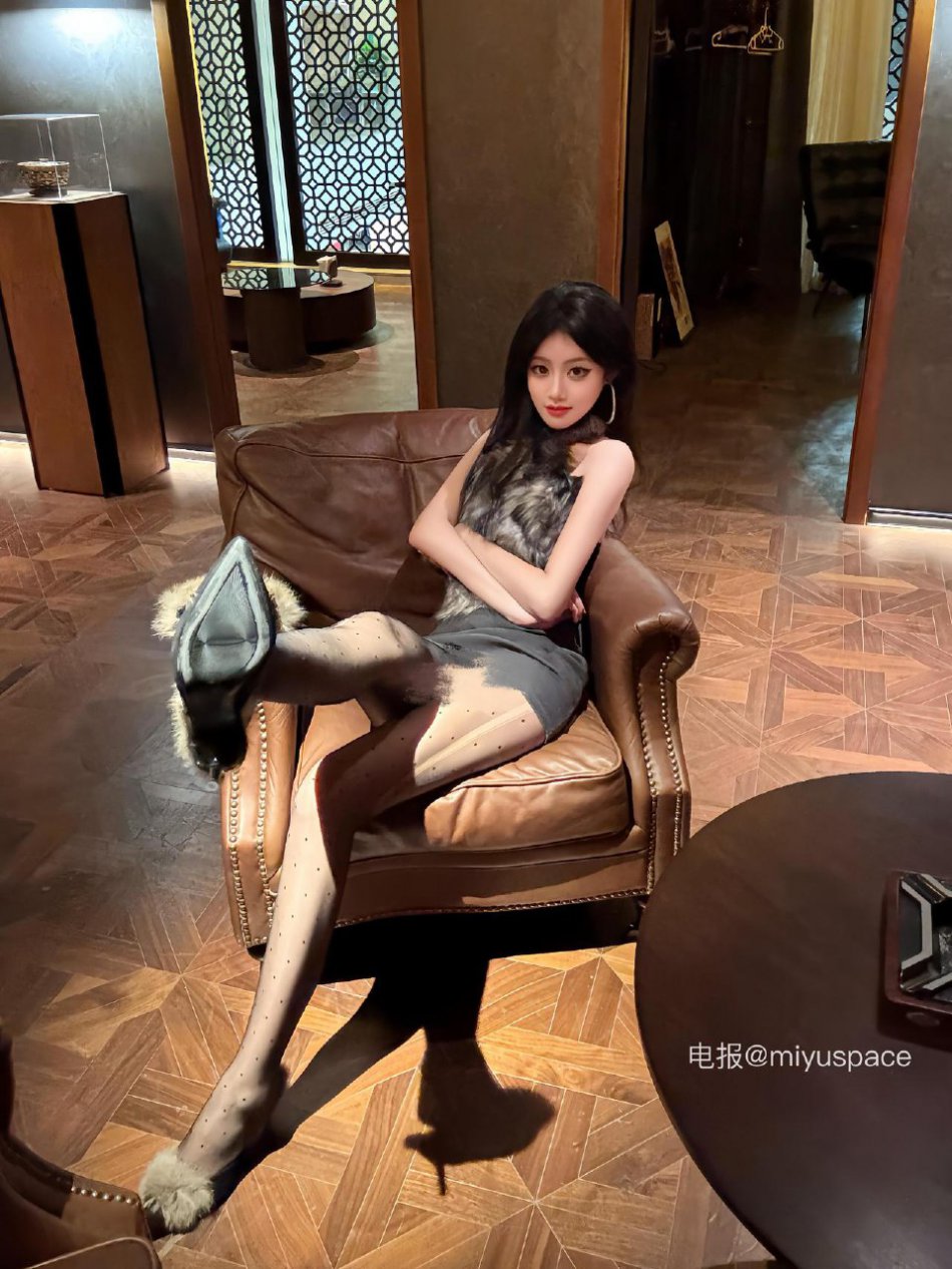 小鹿呀 2025-11-11 23:52:43 吃我一脚 第1张