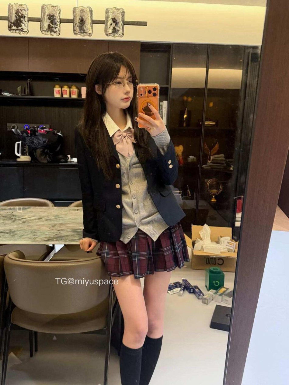 一只香 2025-11-12 10:33:40 没人懂你的悲伤 第2张