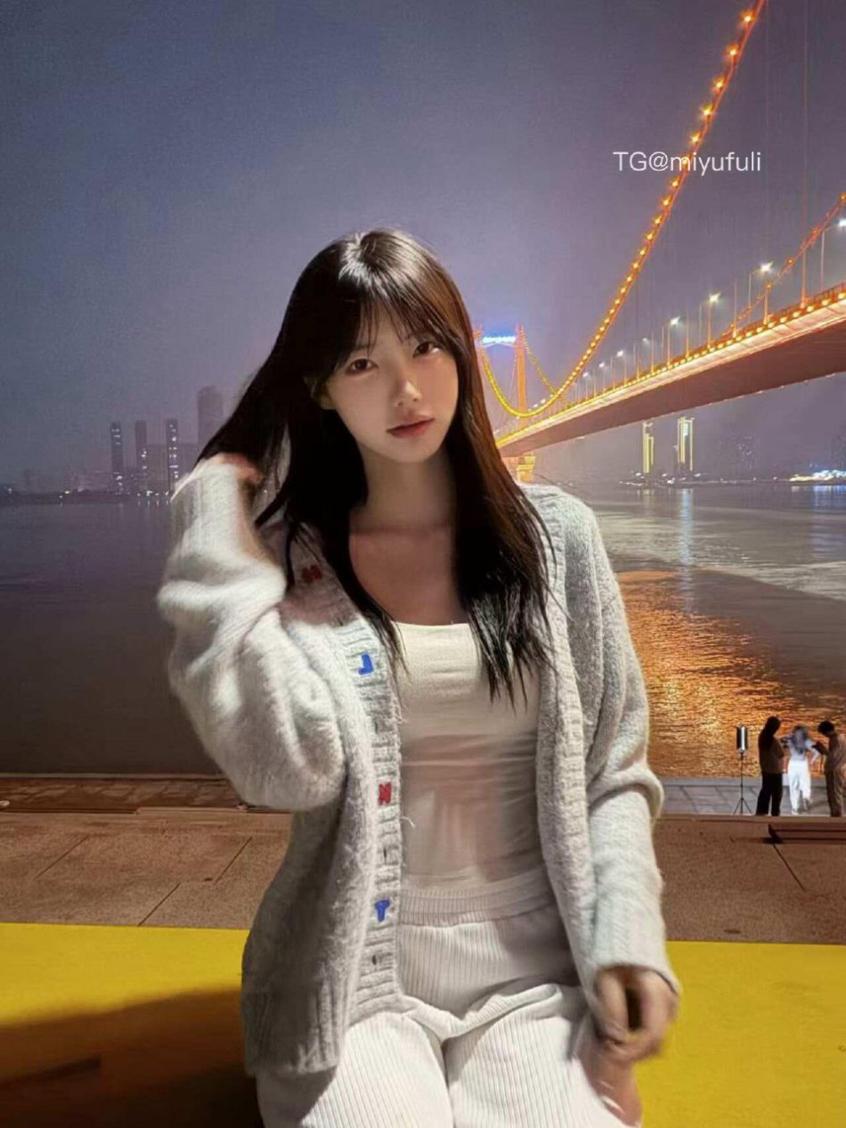 一只香 2025-11-12 10:33:40 没人懂你的悲伤 第1张