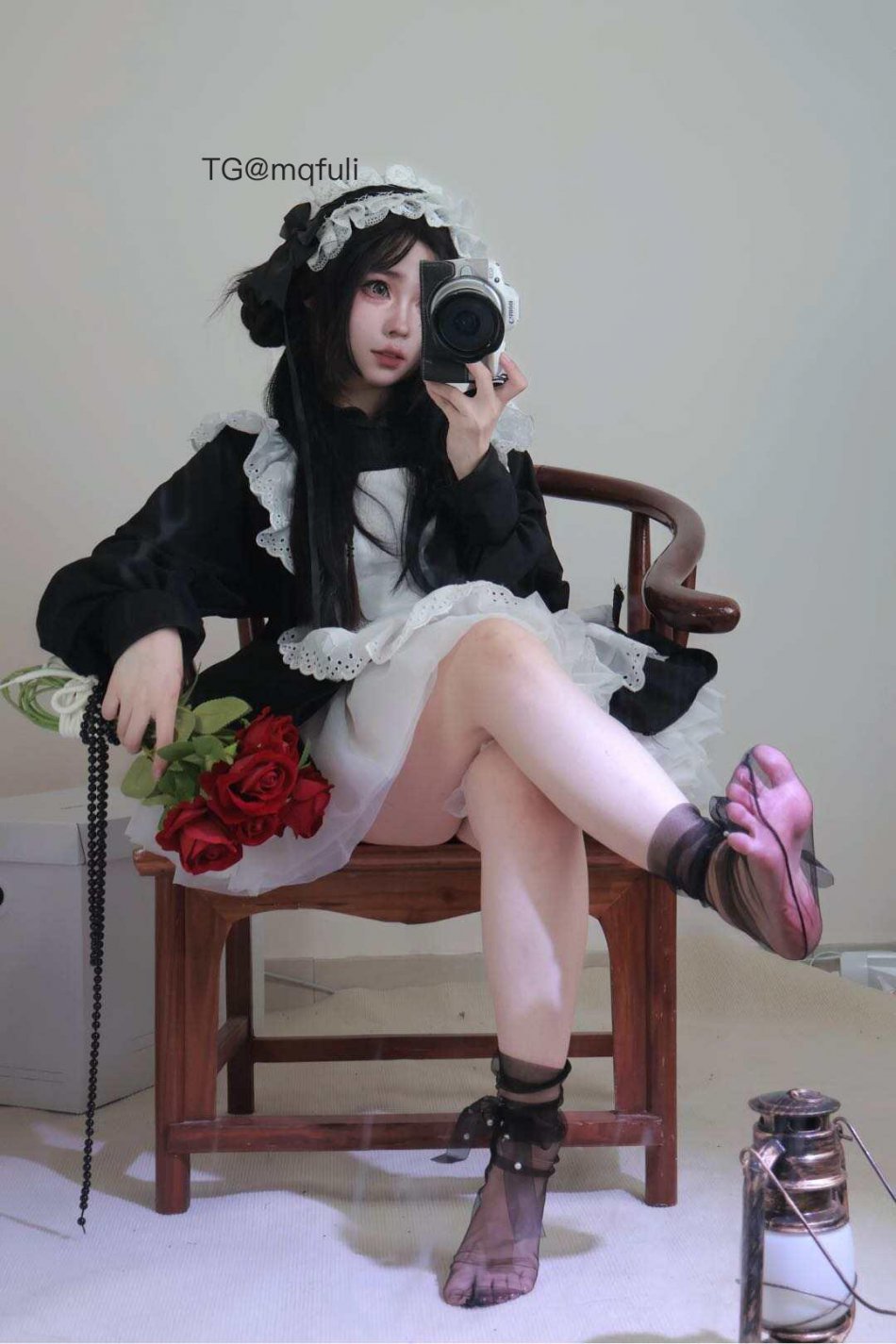 小兮有点宅 2025-11-12 15:27:00 盯着姐姐的脚想干嘛 第5张