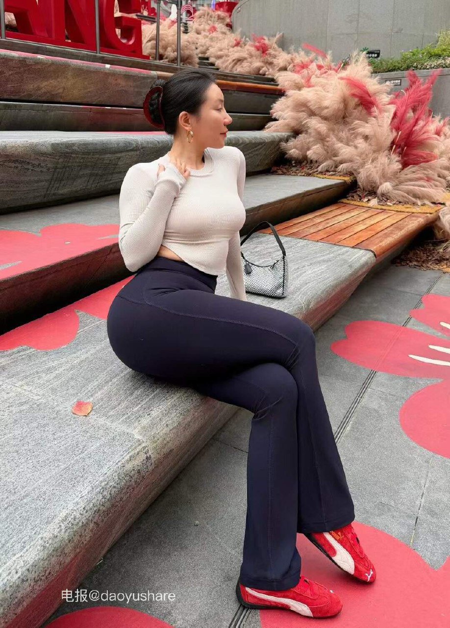 鹿瑶 2025-11-13 15:01:23 爱诞生于每一次垂眸相视的瞬间 第9张