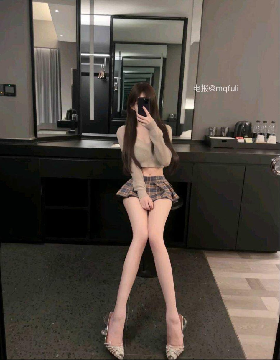 小花猫 2025-11-15 10:33:15 放松一下 第2张